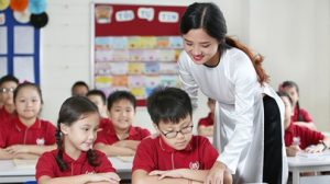 tuyển-sinh-hệ-vừa-học-vừa-làm-ngành-giáo-dục-tiểu-học